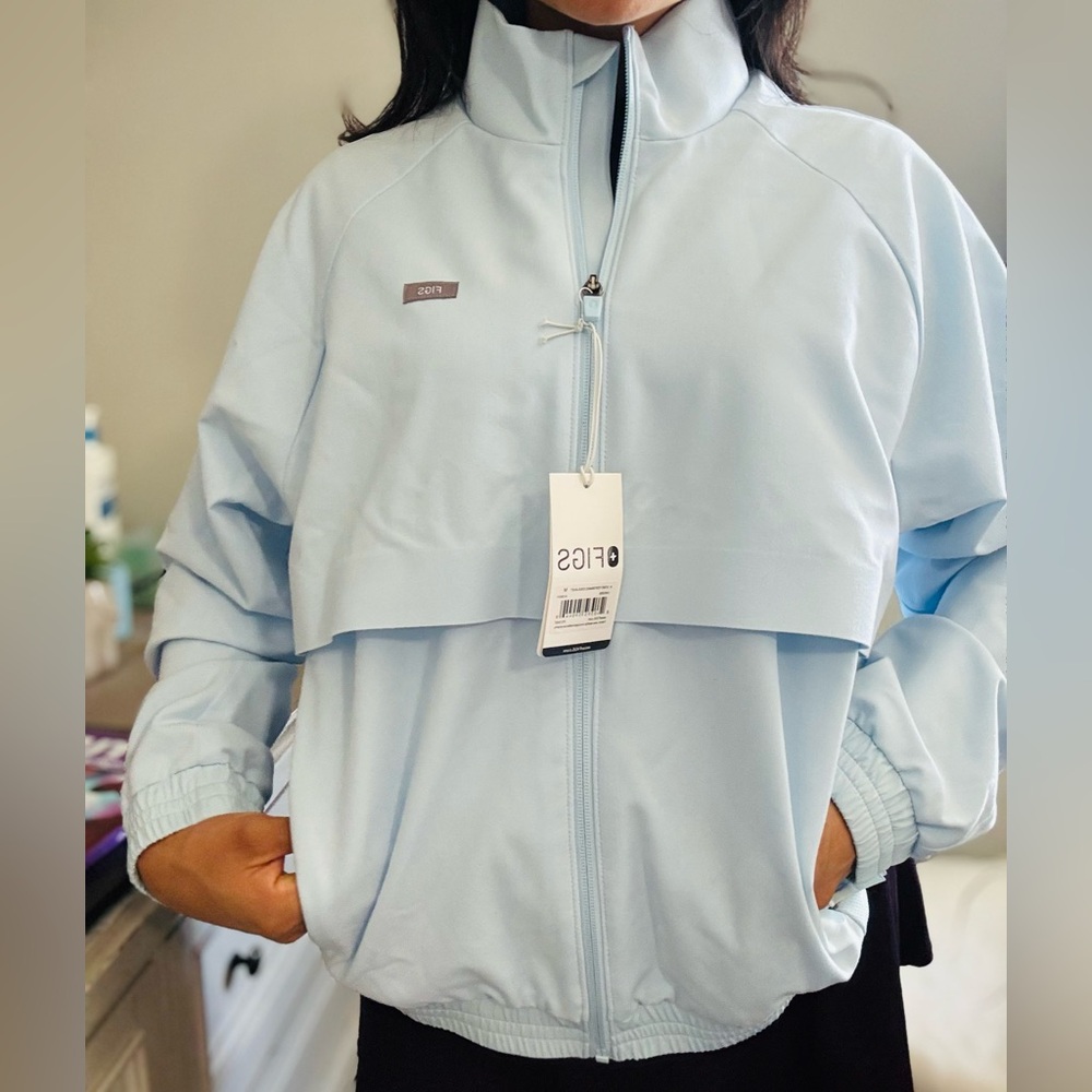 Figs Sydney scrub jacket Color baby blue